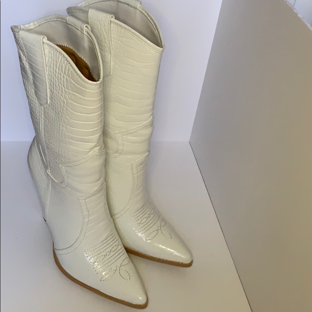 White Boots NWT